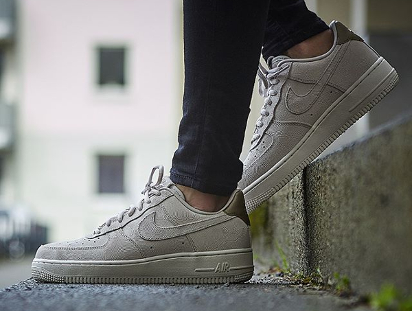 nike air force 1 07 suede soldes